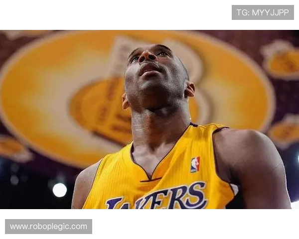 安德鲁·威金斯利用突破拉开防线，关键时刻得分效率显著提升