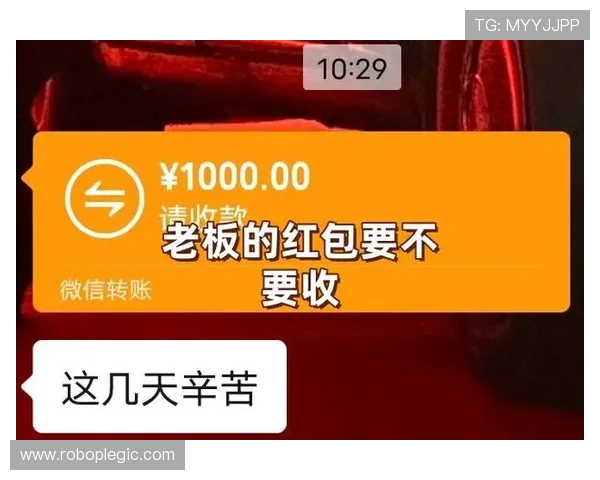 黄东萍逛街那天，拎的包跟我这月工资站在一起都不好意思